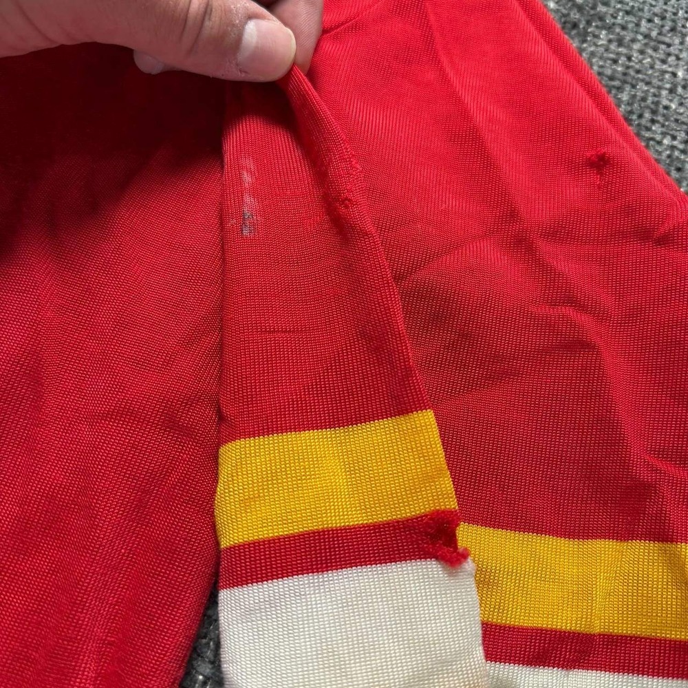Vintage Calgary Flames NHL Jersey‎ Mens XL Red 80s Hockey Mesh Streetwear - Picture 6 of 13